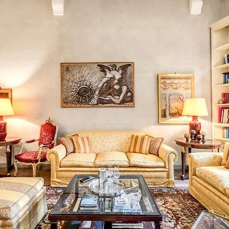Apartment Wonderful With Balcony In Piazza Margana