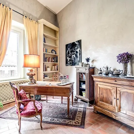 Apartment Wonderful With Balcony In Piazza Margana *