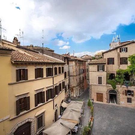 Apartment Wonderful With Balcony In Piazza Margana