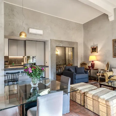 Stylish 2 Bdr With Balcony By Pantheon & Forum