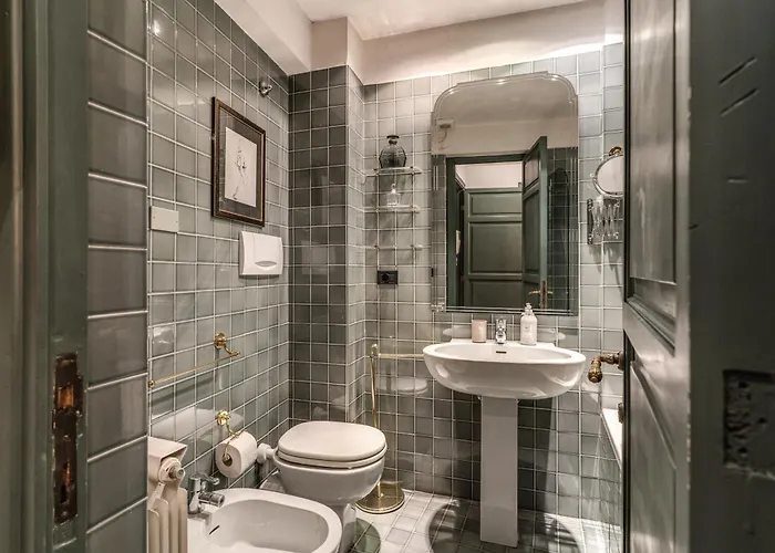 Stylish 2 Bdr With Balcony By Pantheon & Forum * Řím